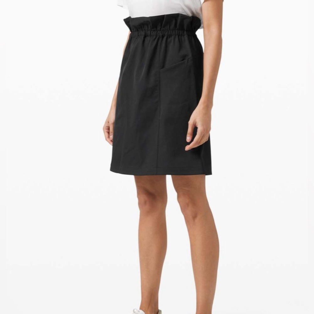 Lululemon Trip Taker Skirt Black Size 8 EUC
